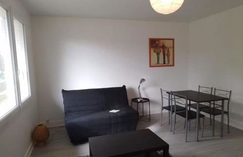 T1 refait à neuf - Foto 3