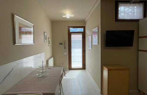 Antonella's center town apartment Valbrona - Foto 28