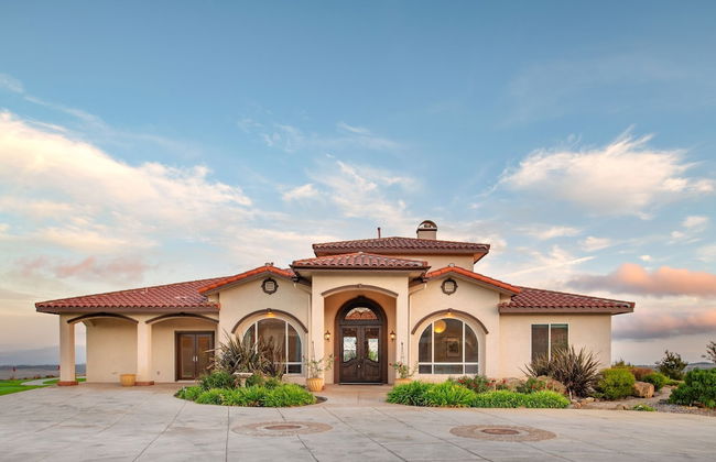 Colina by Avantstay Secluded Mountain Top Oasis w Pool Hot Tub Putting Green - Foto 40