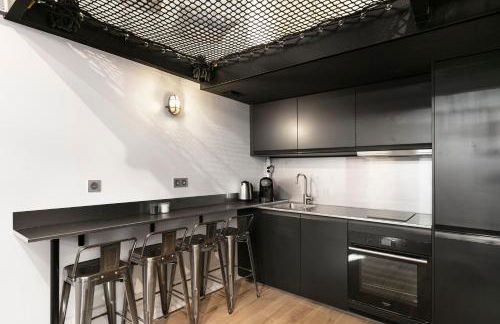 Loft Industriel avec Terrasse et Filet Suspendu à Nice Cimiez - Foto 19