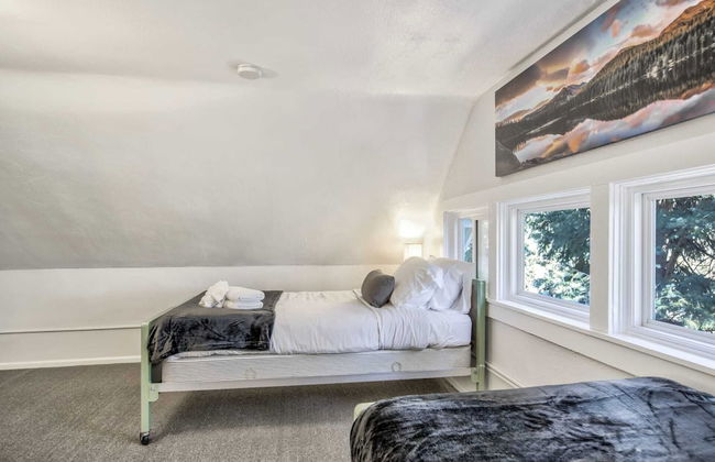 3BR Mountain Escapeat The Base Of Pikes Peakfamily Friendly - Photo 3