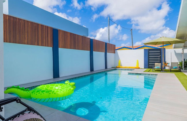 NEW Modern 3BR 3BA Private Pool Centrallylocated - Foto 18
