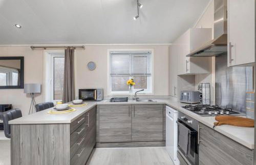 Family Luxury York Cabin Retreat with hot tub - Foto 57