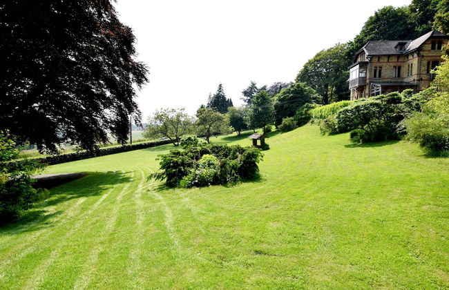 A Beautiful Art Nouveau House With an Enormous Garden - Foto 33