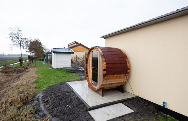 Wellness Bungalow With Whirlpool and Sauna - Foto 17