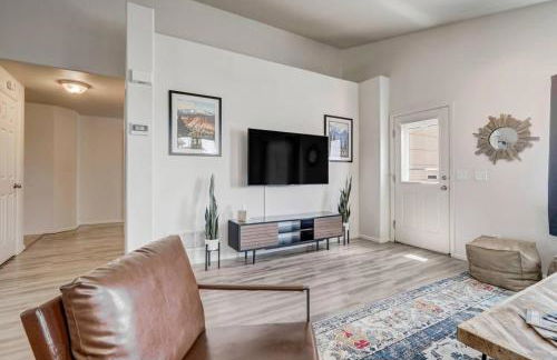 Gorgeous Pikes Peak Views, Fireplace & 3-Bedrooms - Foto 3