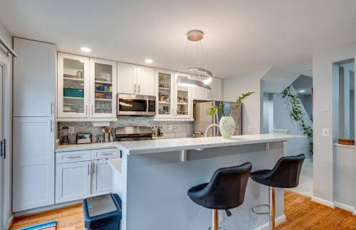 Peaceful Luxury 3 beds*Lake*Kitchen*LaundryMetro - Foto 32