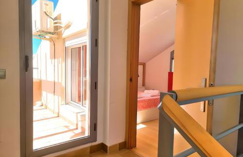 Stunning Home with Outdoor Swimmingpool, 4 Bedrooms and Wifi - Foto 27