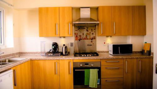 House - Sleeps 7 - Parking - 10Min Drive to Centre - Foto 3