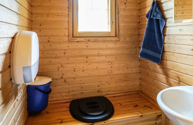 Naurulokki 4 - Foto 11