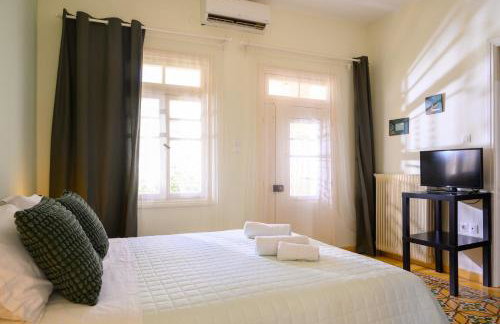 Mansion House - Photo 23