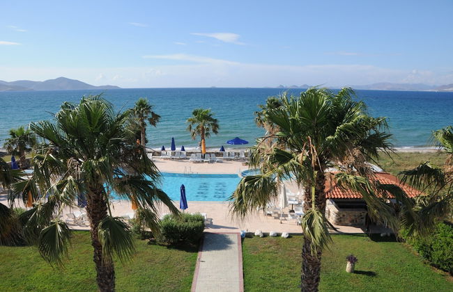 Irina Beach Hotel - Photo 1