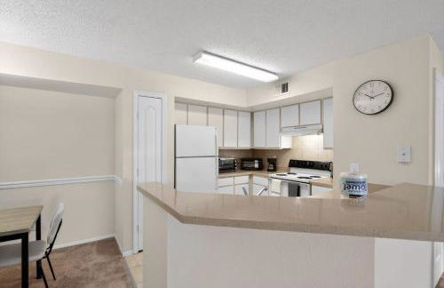 Bright & Comfy 2BR Home Away - Foto 4