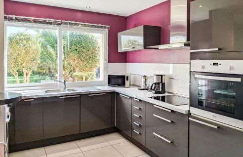 3 Bedroom Lovely Home In Saint-Pabu - Foto 5