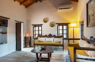 Myrsini's Castle House - Comfortable Residence with Large Balcony & Sea View - Photo 10