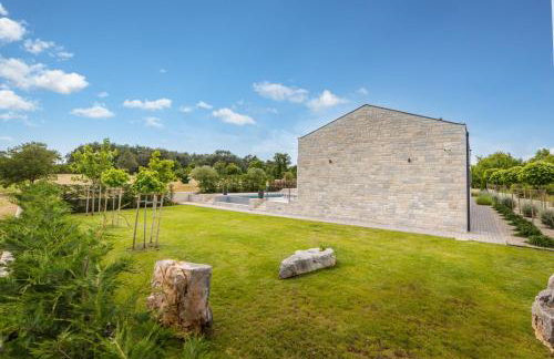 Villa Lastine by Villsy - Photo 12