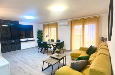 La Luna Apartment by the Sea - Photo 46