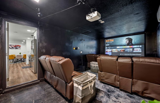 Paradise Haven- Amazing 4BR Oasis With Pool - Foto 36