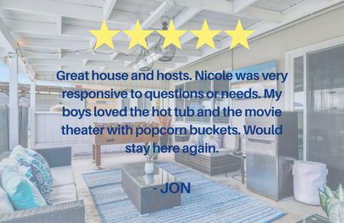 Family Retreat w/ Theater, Pool & Outdoor Dining - Foto 1