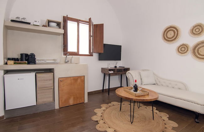 Santorini Rooftop Hot Tub Suite w Panoramic Views - Foto 9