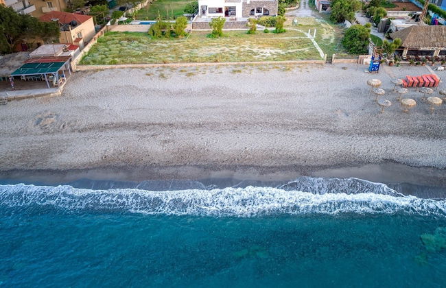 Platanias Beachfront Villa Elsa-90m To Main Square - Foto 1