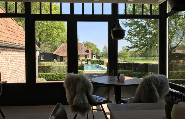 Beautiful Holiday Home in Vlaanderen With Shared Pool - Foto 58