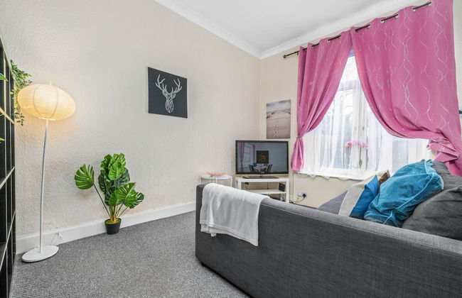 One Bedroom Apartment by Klass Living Serviced Accommodation Bellshill - Elmbank Street Apartment with WIFI and Parking - Foto 9