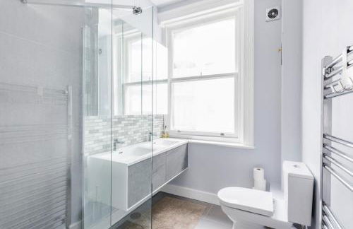 Live like a Londoner by TOWER BRIDGE - Photo 17