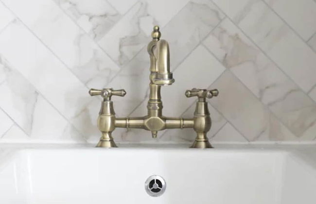 4-bed Flat in West London, Sleeps 8, 8 min to Tube - Foto 17