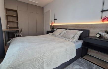 Towarowa Clock Apartment, free parking, air-conditioning, self check-in 24h - Photo 26