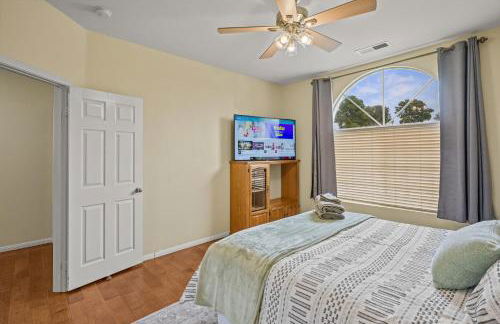 Explore Ramonas Vineyards Tranquil Home with Yard - Foto 19