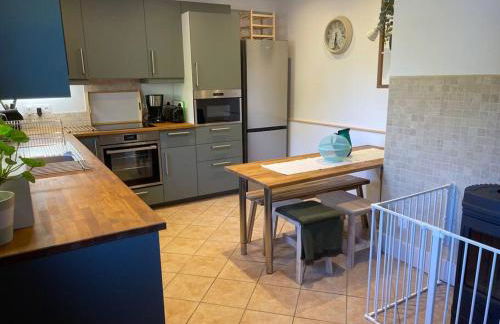 Allemond - Restful 2 bed apartment for ski, cycle & family - Foto 9