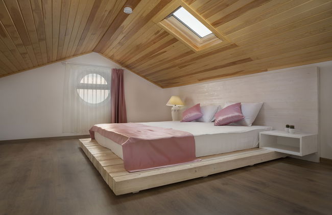 Kybele Suits - Photo 4