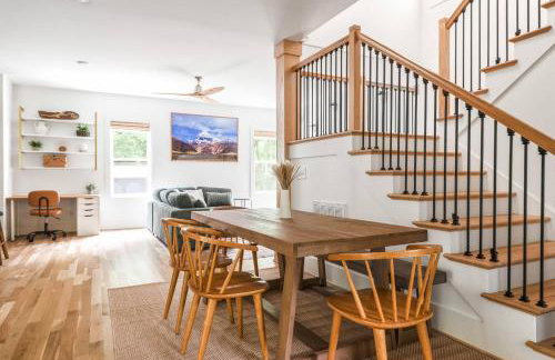 Peaceful & Spacious Modern Home - Lake Views! - Foto 7