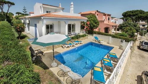Charming Villa With Private Pool in Vibrant Vilamoura, Free AC and Wifi - Photo 2