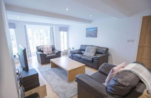Superb 2 bedroom town apartment, quiet location - Photo 23