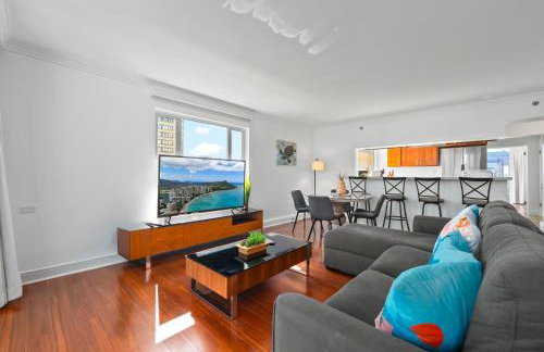 Honu Hale Penthouse 2 BDR Ocean View Waikiki - Photo 23