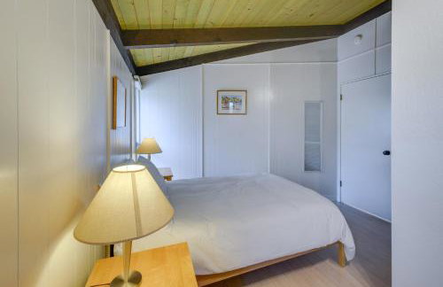 Serene Irish Beach Home with Panoramic Ocean Views! - Foto 22