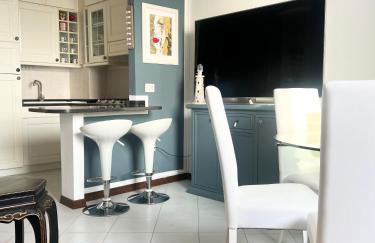 Attico vista mare con parcheggio privato - Foto 10