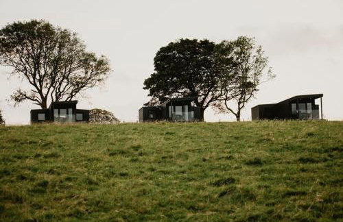 Luxury Glamping Cabin sleeping 4 People with Private Hot Tub and BBQ with views across the North Coast Ballycastle Pod 2 - Foto 9