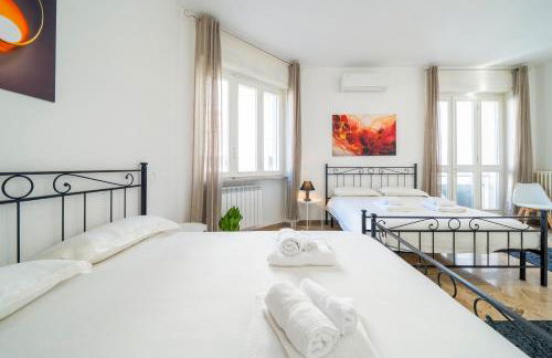 Milano Malpensa 5' - FreePark, Wifi, AC - 3 Suite - Foto 26