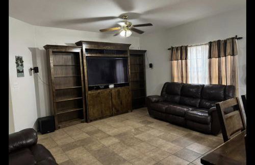 Backyard Oasis in Brownsville! - Photo 20