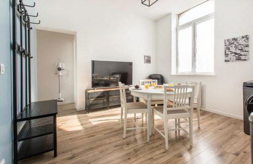 Appartement moderne, propre, WIFI, siège massant - Foto 9