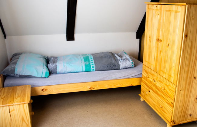 4 bedroom House in Hradec Kralove with garden - Photo 12