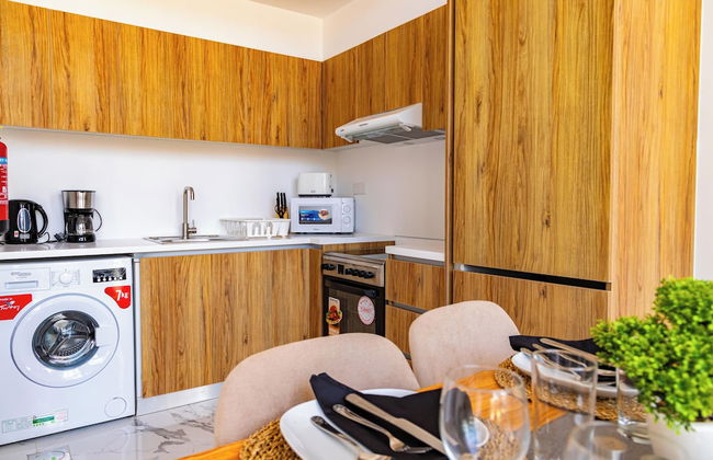 Bloomfields Spacious 2BR Duplex in Oasis - Photo 6