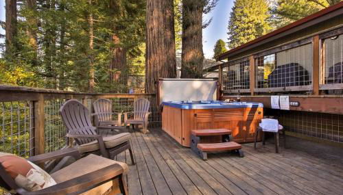 Lily Pad - Hot Tub! Private Dock! BBQ! Game Room! Walk to Town!! Fast WiFi!! Dog Friendly! - Foto 4, Other