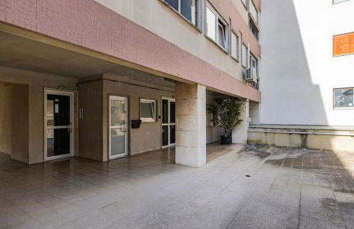 Unique Riverview Apartment - Photo 29