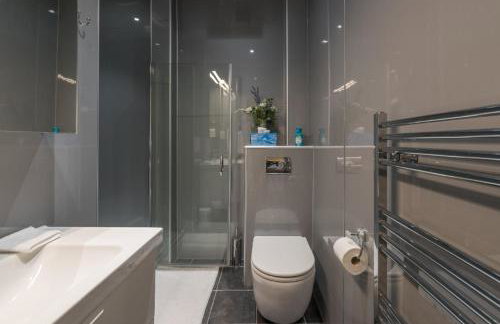 Murrayfield Spacious 2-bedroom apartment - Foto 8