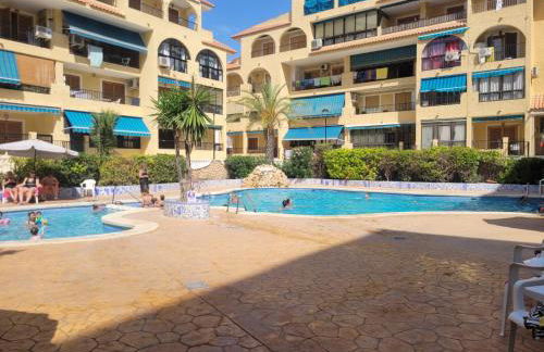 Apartamento Luna Blanca, La Mata, 300 m from the sea and sandy beach plus swimming pool - Foto 2