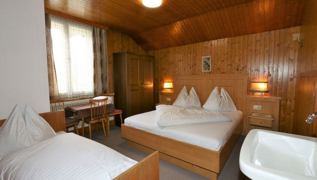 Chalet in Fugen Near Spieljochbahn Lift - Foto 4, Quarto